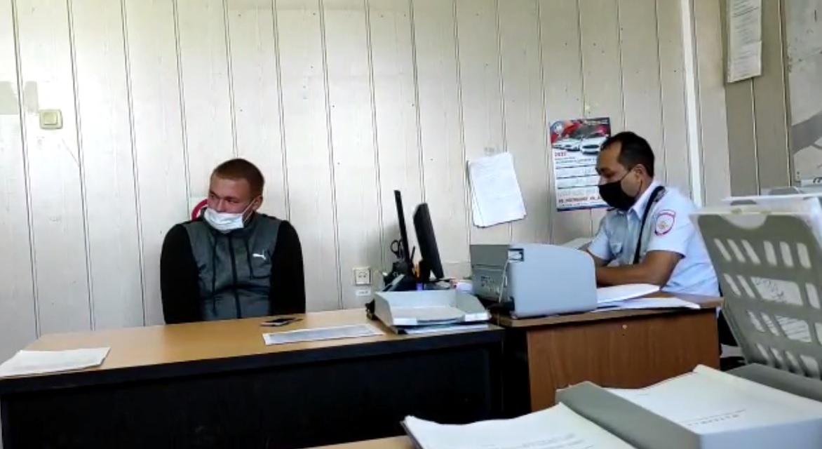 ГИБДД Тюменской области оштрфовала 19-летнего водителя за видеоклип
